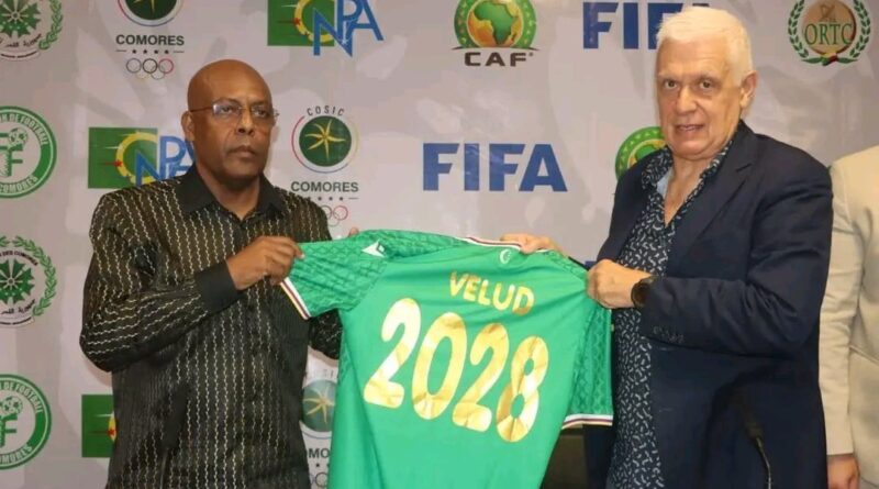 Hubert Velud Officially Takes Command of the Comoros Coelacanths