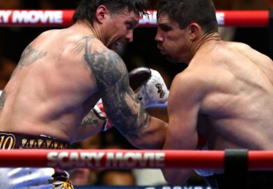 Usyk Survives Major Scare To Stop Verhoeven In 11th-Round Finish