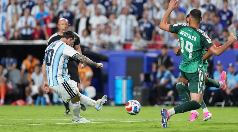 Messi Turns Back Time as Argentina Sweep Aside Algeria