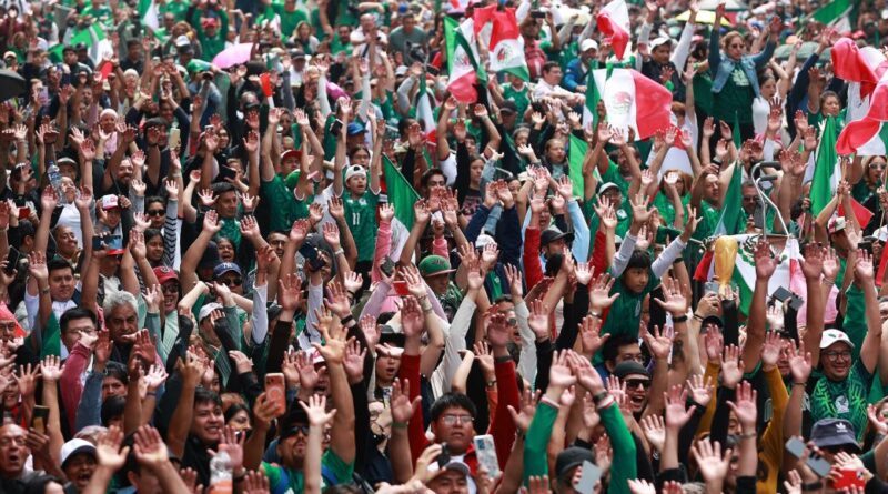 The Mexican Wave Returns Home—to a Place It Never Began